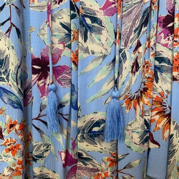 Floral Smocked En Creme Mini Dress - Picture 8 of 9